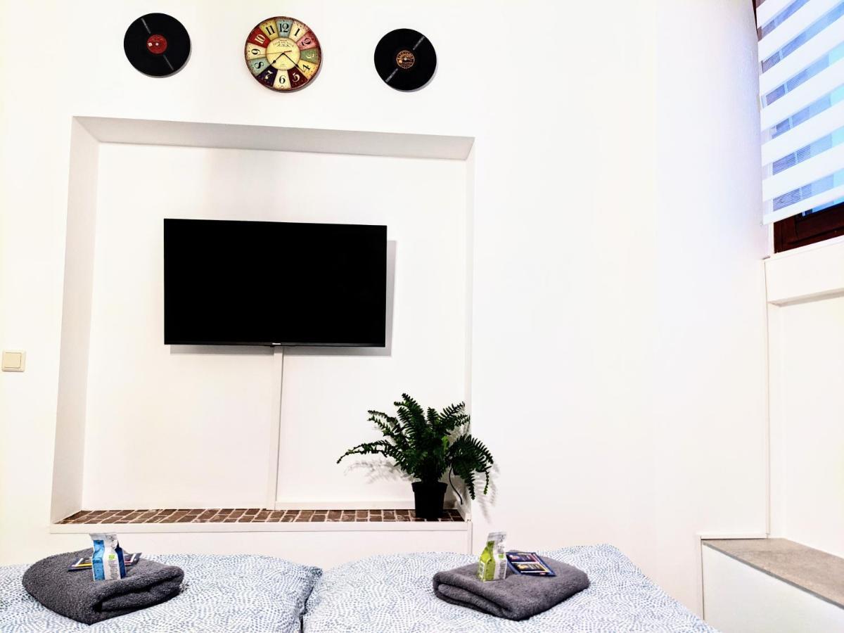 ✪ Industrial Apartment - Innenstadt l Smart TV l Küche ✪ Kaiserslautern Exterior foto