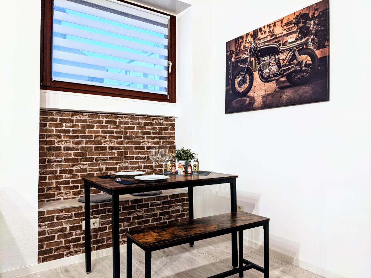 ✪ Industrial Apartment - Innenstadt l Smart TV l Küche ✪ Kaiserslautern Exterior foto